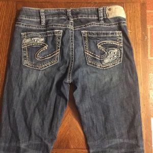 Silver Jeans Suki Capri’s size 30 EUC